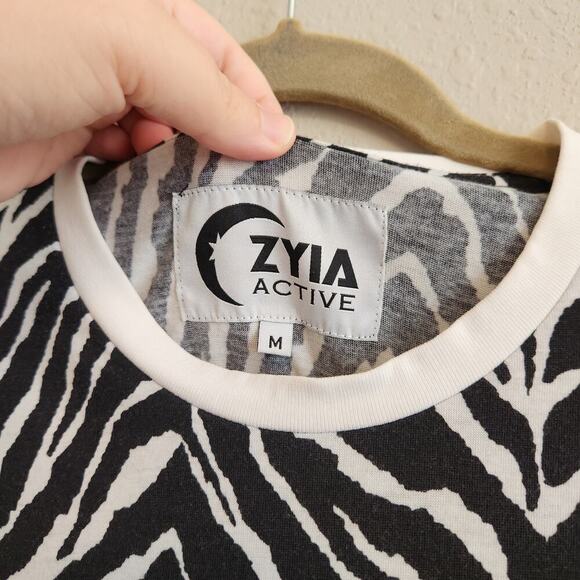 Zyia Active Safari Zebra Print Sleeveless Muscle Tee Size Medium - Picture 7 of 10
